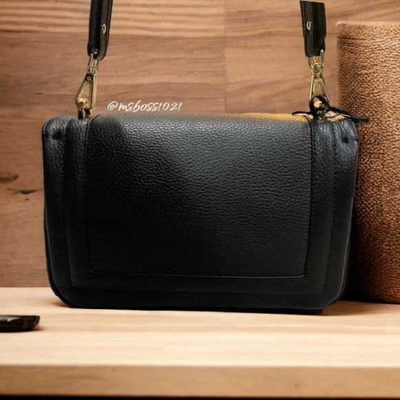 Valentino by Mario Valentino Black Studded Shoulder Bag 100% AUTHENTIC~NWT - Picture 4 of 11